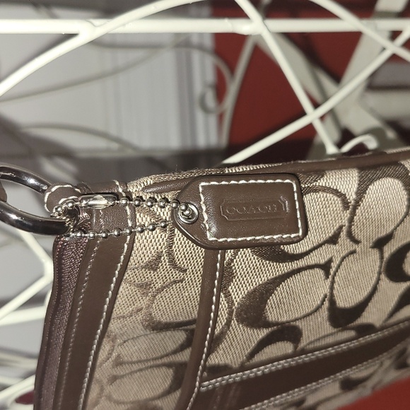 Coach Signature F06016 Stripe Swingpack Crossbody Khaki Brown Leather Purse NWT - Picture 3 of 9